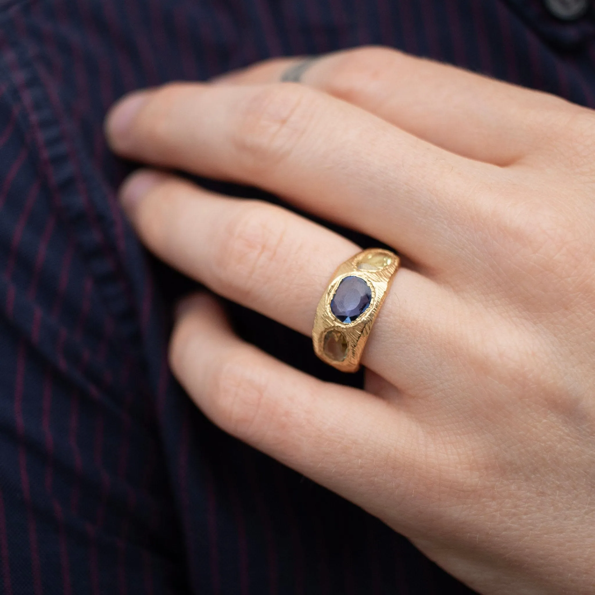 18K Three Stone Ring in Dark Blue and Yellow Sapphire