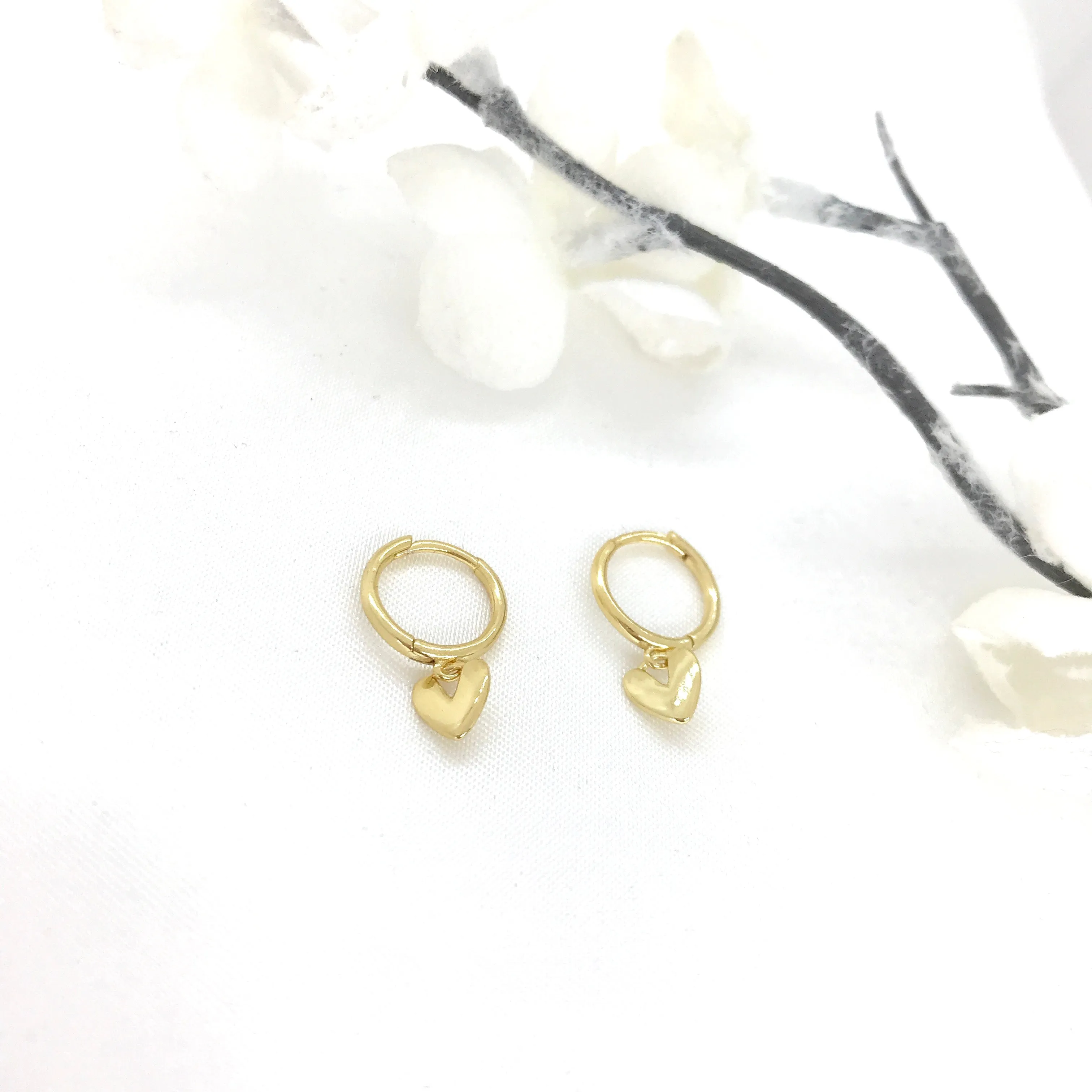 18k/925 Vermeil Huggies with Dangling Heart