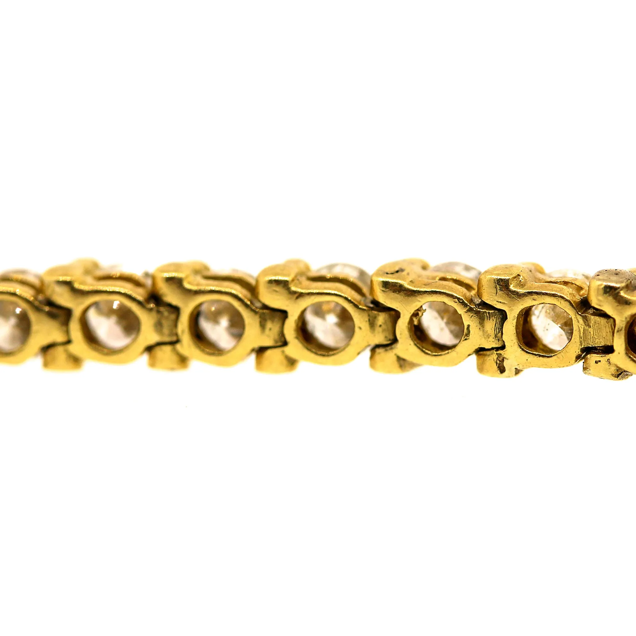 Classic Round Diamond Tennis Bracelet in 18k Gold