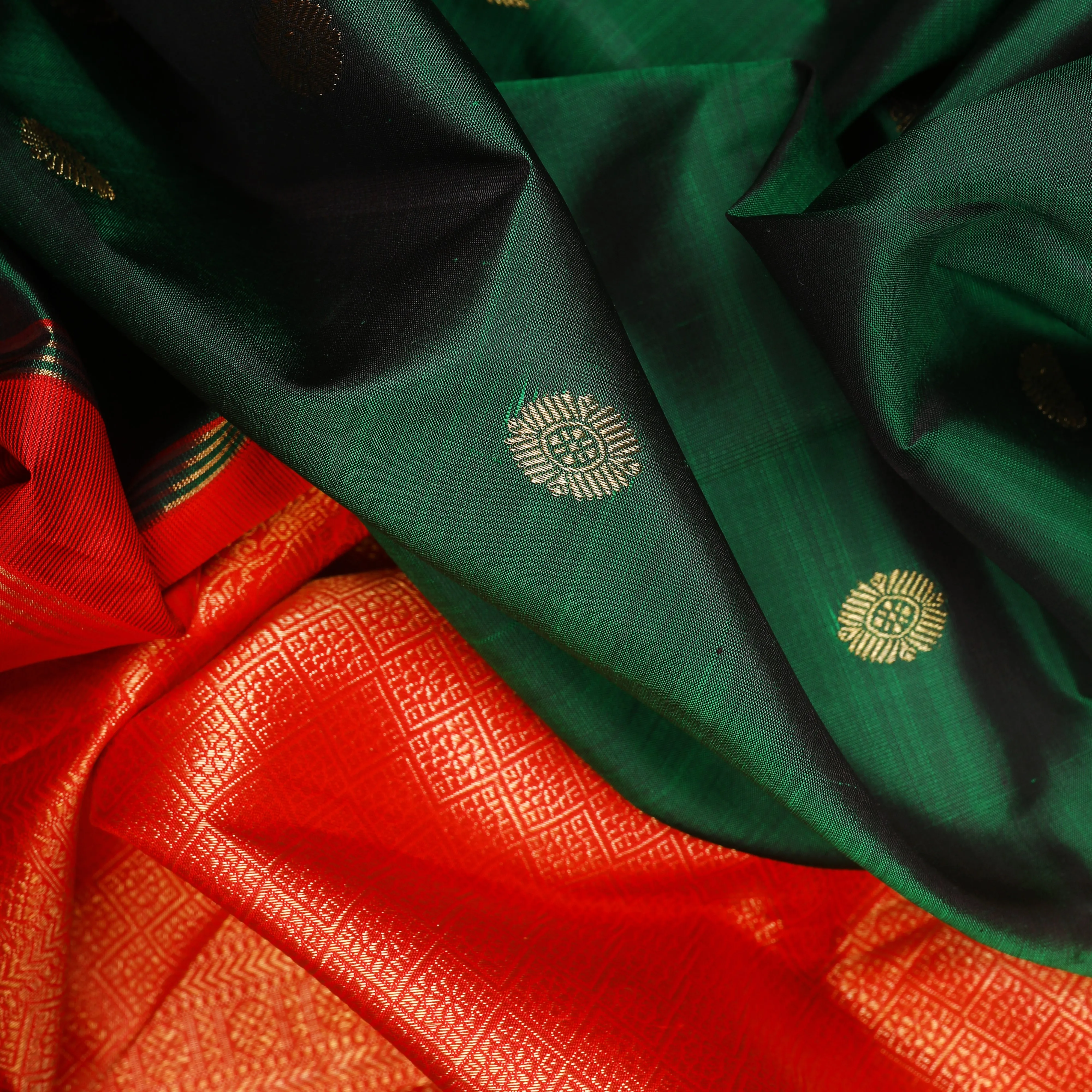 Handwoven Green with Red Kanjivaram Silk Saree - 1477T005181DSC