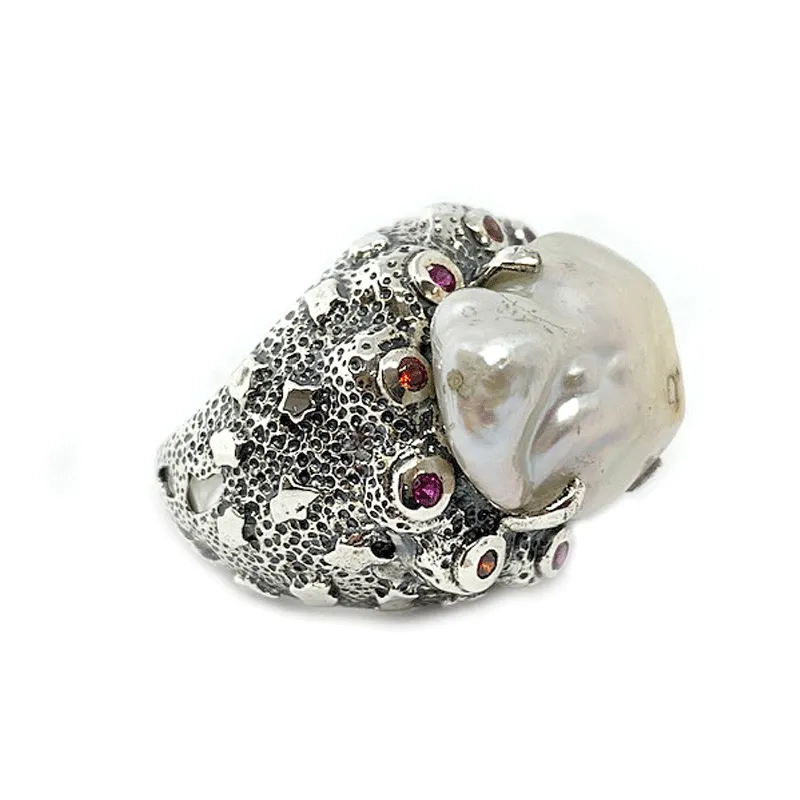 Mabe Pearl With Gemstone Ring