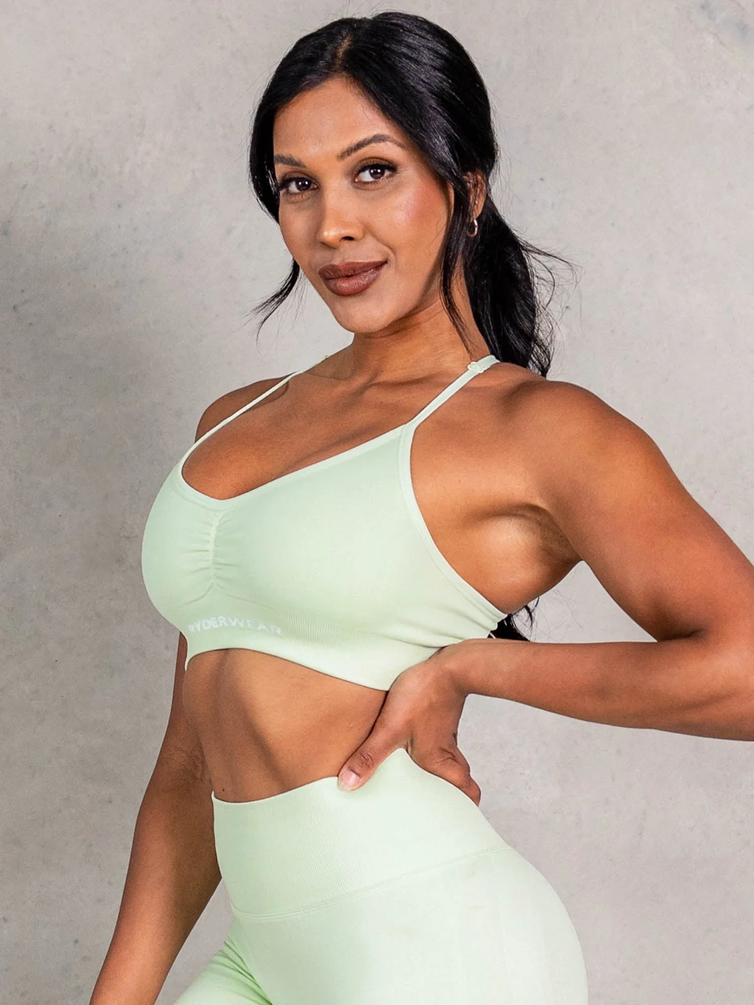 NRG Seamless Sports Bra - Matcha