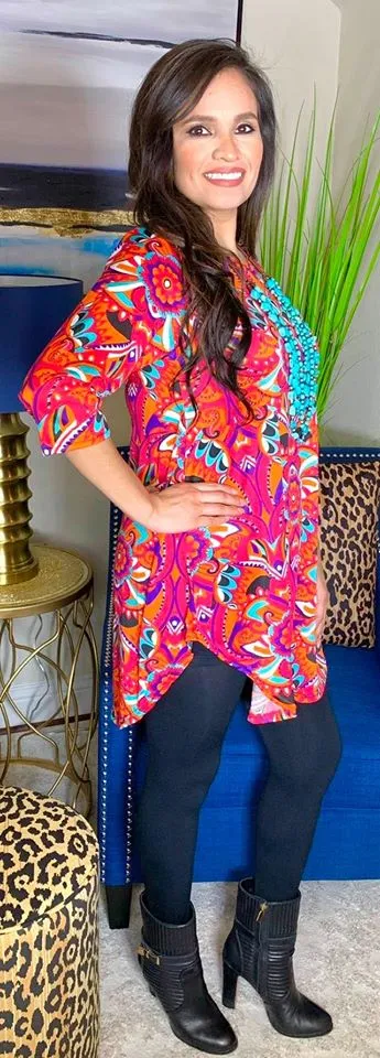 S/M : Pink, Purple, Orange, Turquoise Design Scoop Tunic