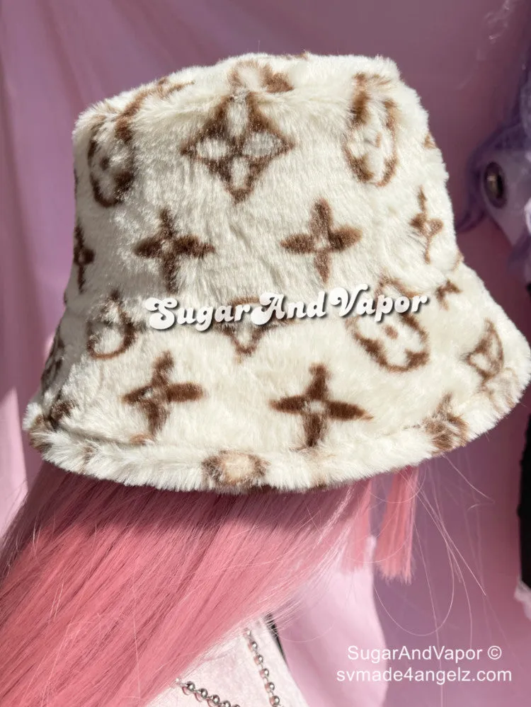 Vintage Floral Pattern Furry Bucket Hat